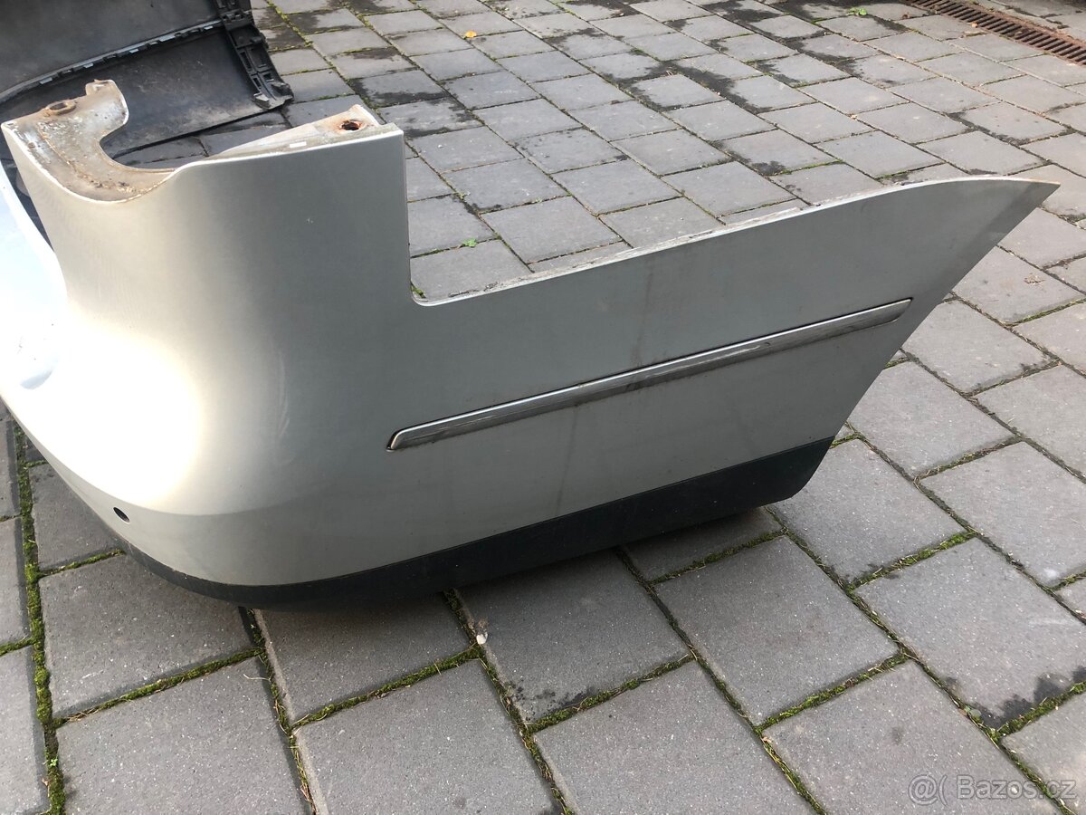 Vw Passat 3C kombi rv:06-09 zadní nárazník,mřížky př. nár. - 5