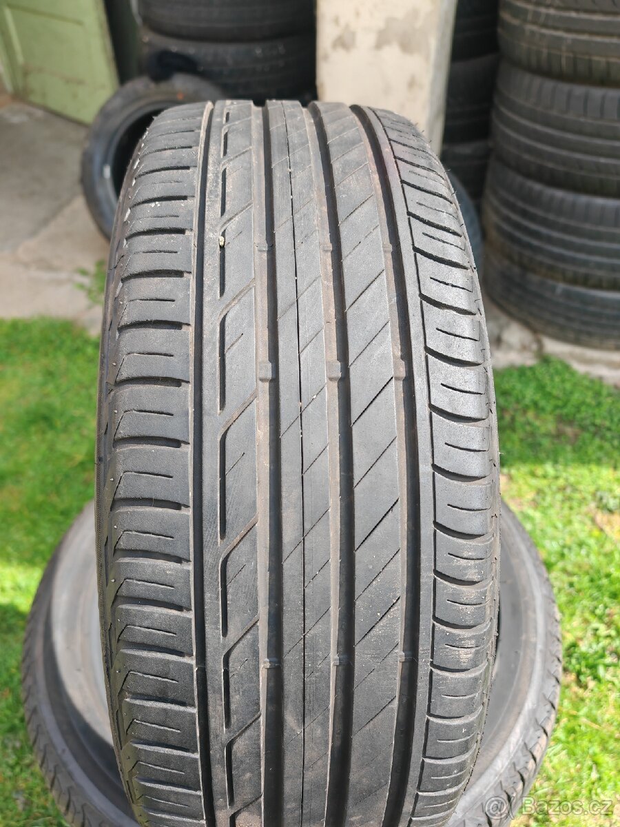 Letní pneu Bridgestone 215/50/18. - 5