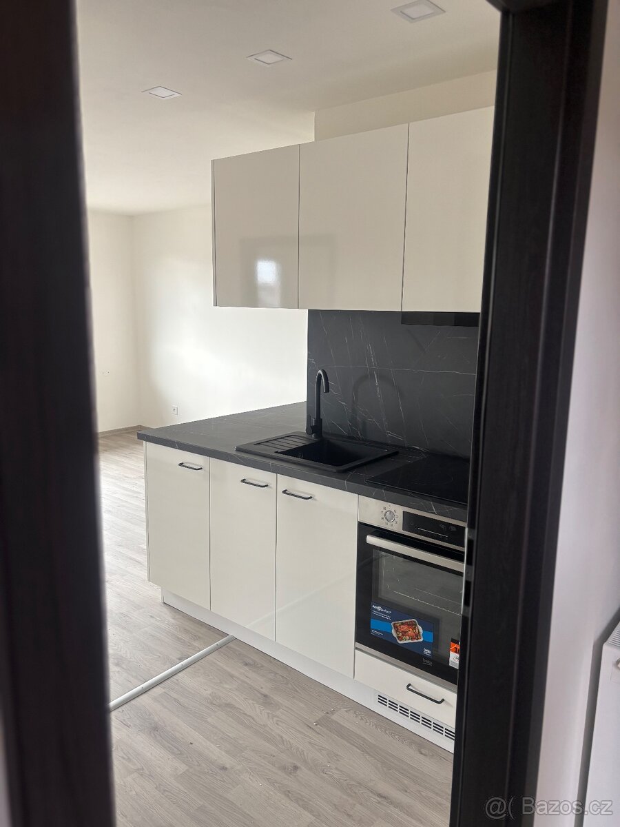 Nabízím k prodeji - 5