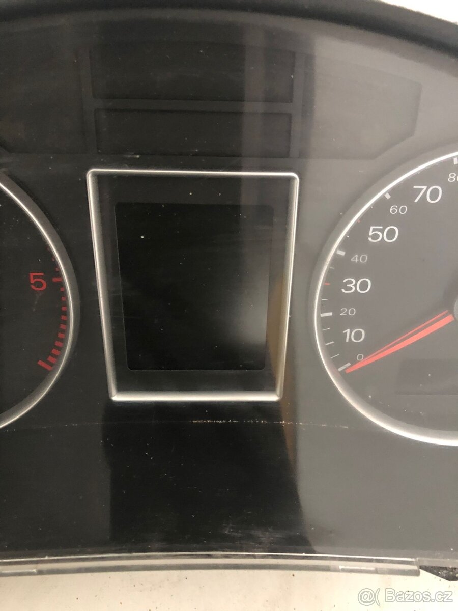 Budíky Audi A4 B7 - 5