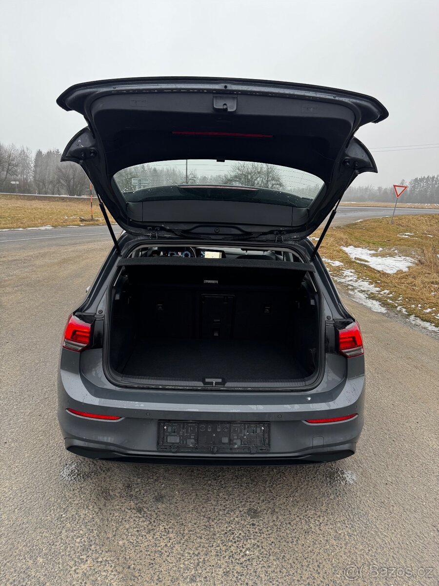VW Golf 8 1.5 TSI 130k First Edition | TOP výbava | Matrix - 5