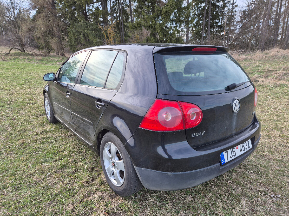VOLKSWAGEN GOLF 5 1.9 TDi - 5