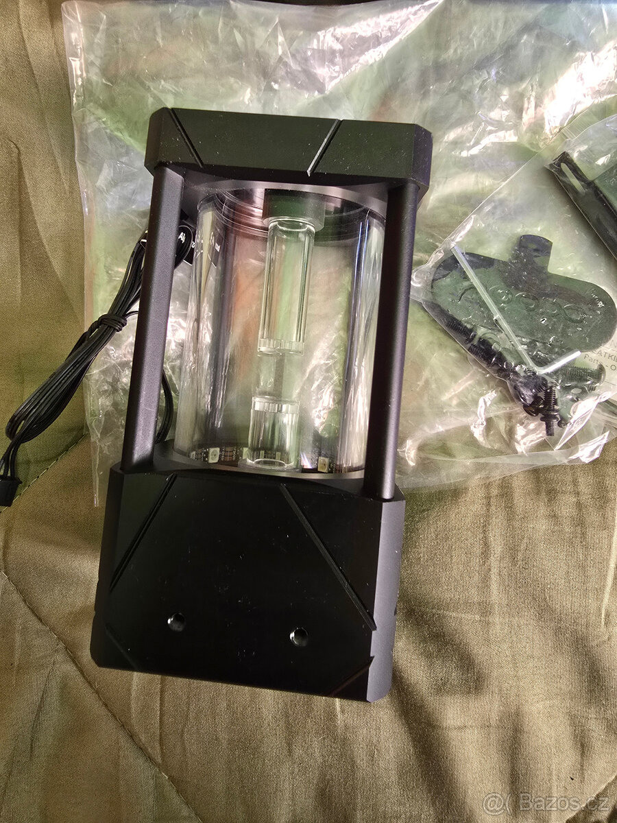 Alphacool eisbecher aurora D5 acetal/glass 150mm - 5