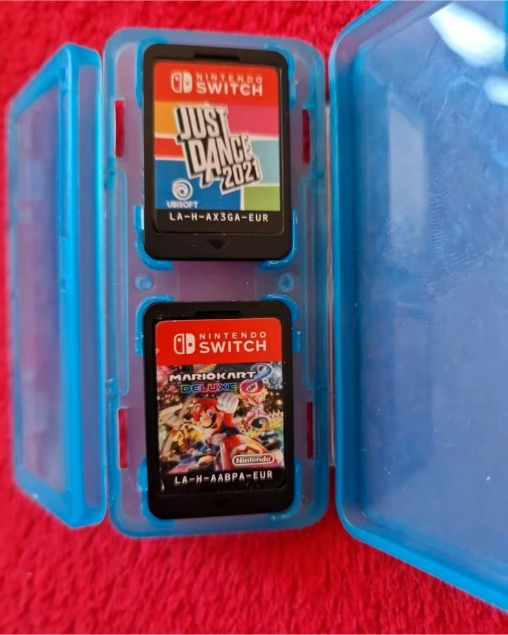 Nintendo Switch plus příslušenství a hry - 5