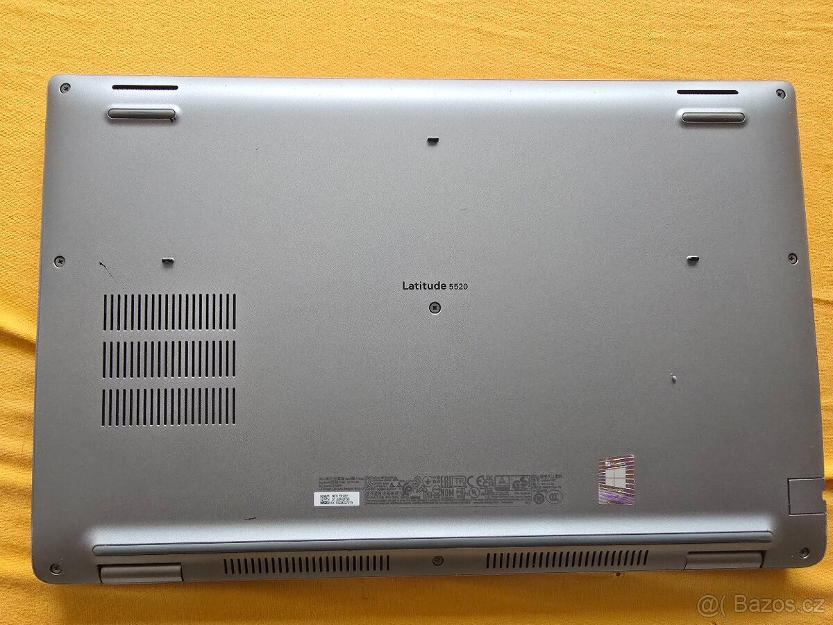 Dell Latitude 5520,i5,16 GB,256 GB SSD,Win 11 Pro - 5