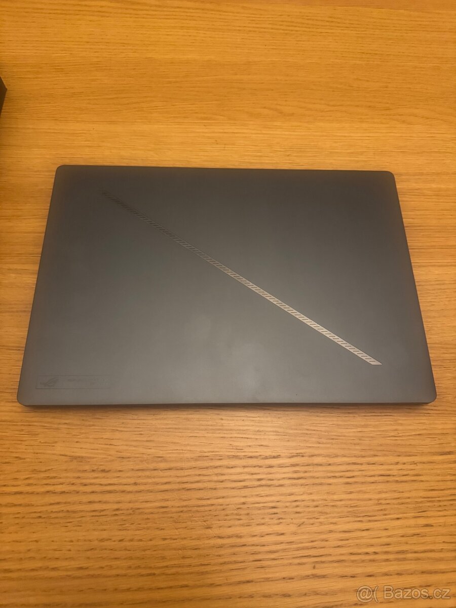 ASUS ROG Zephyrus G16 kovový - herní notebook, počítač, PC - 5