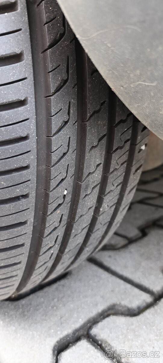 VW Golf V 1.6i 75kw - 5