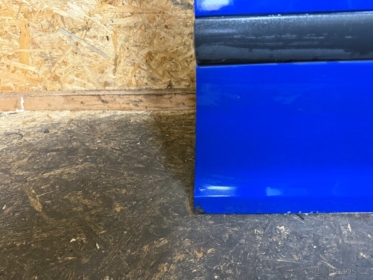 PRAVÉ PŘEDNÍ DVEŘE ŠKOD OCTAVIA 2 LF5K / 4590 - 5