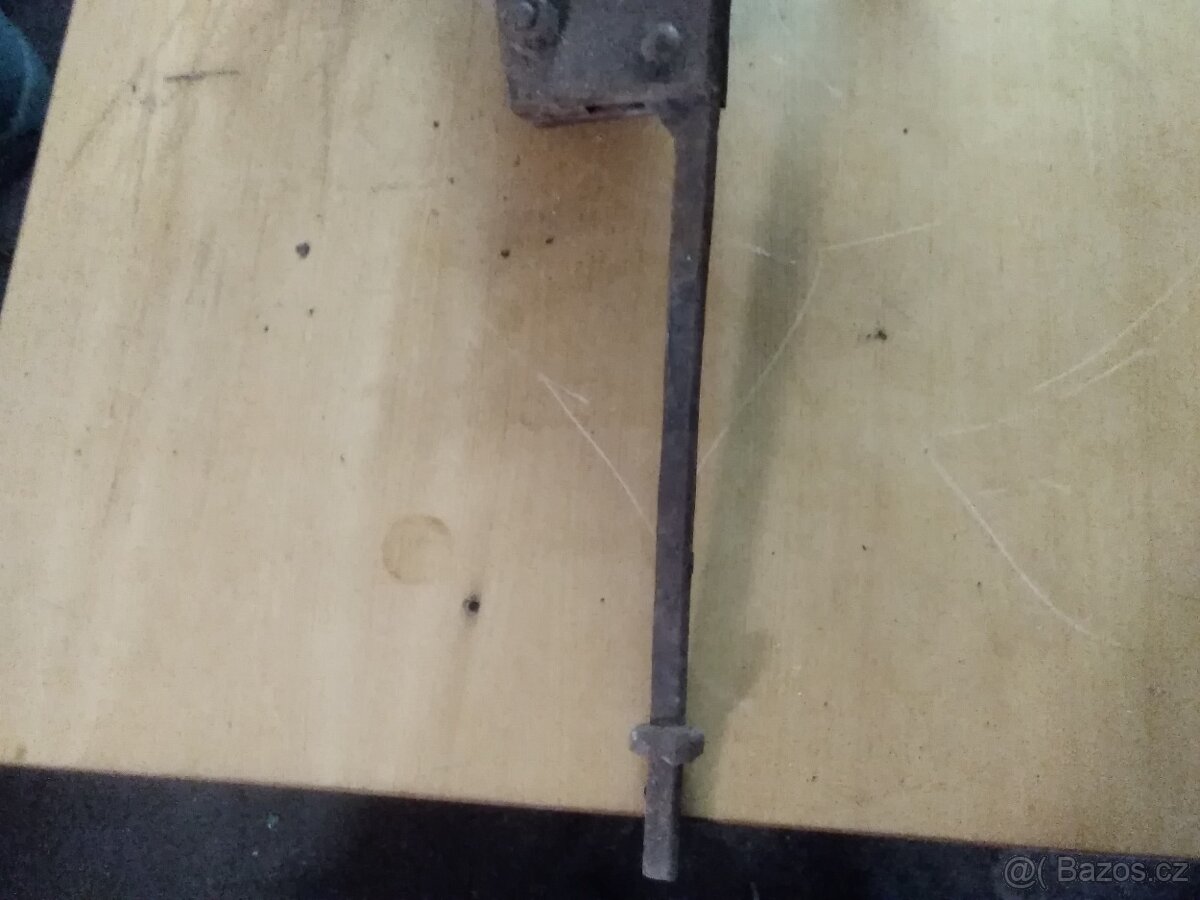 Kovářský svěrák - 5