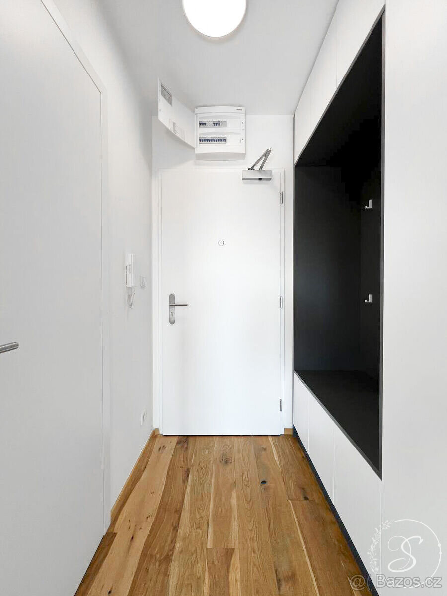 Pronájem bytu 1+kk 27 m² - 5