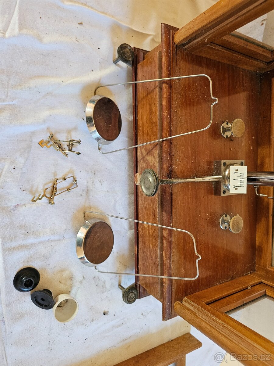 Laboratorní váhy - 5