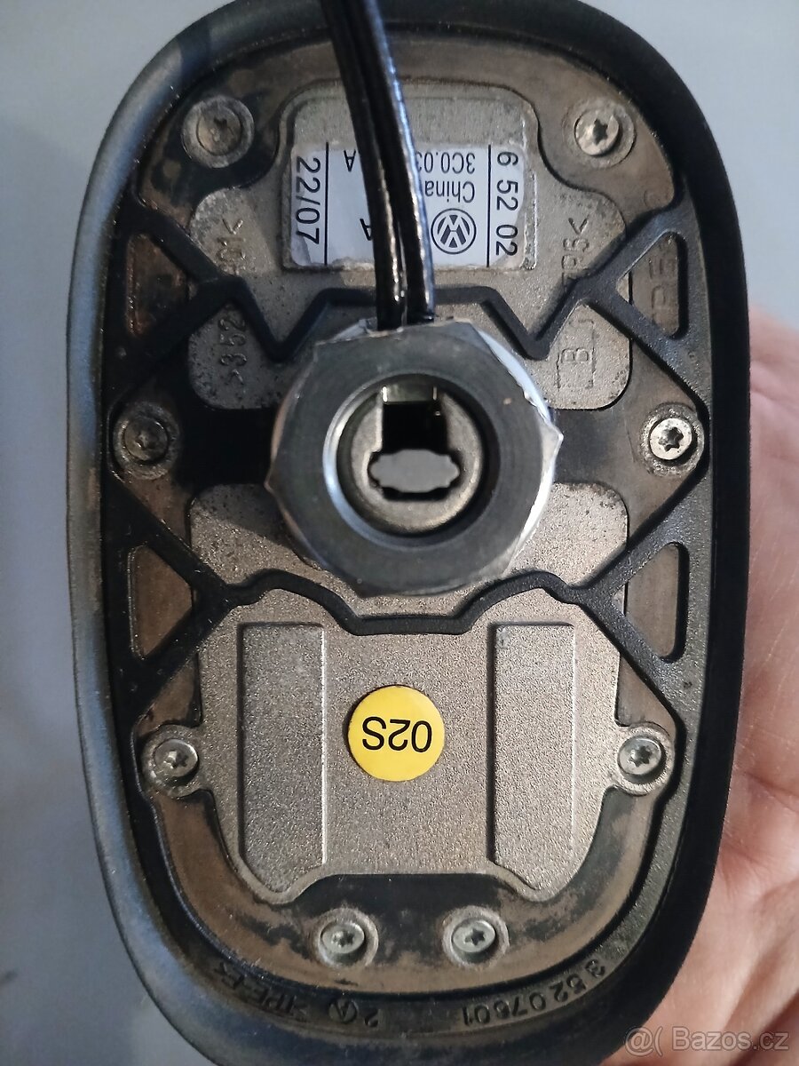 Originál anténa Passat B6 - 5