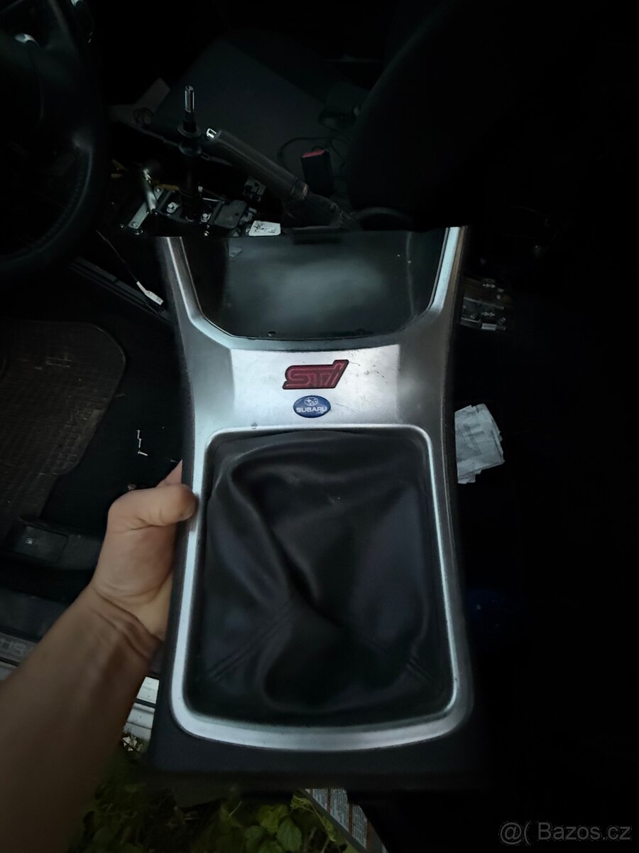 Subaru impreza hatchback GH doprodej dílů. - 5