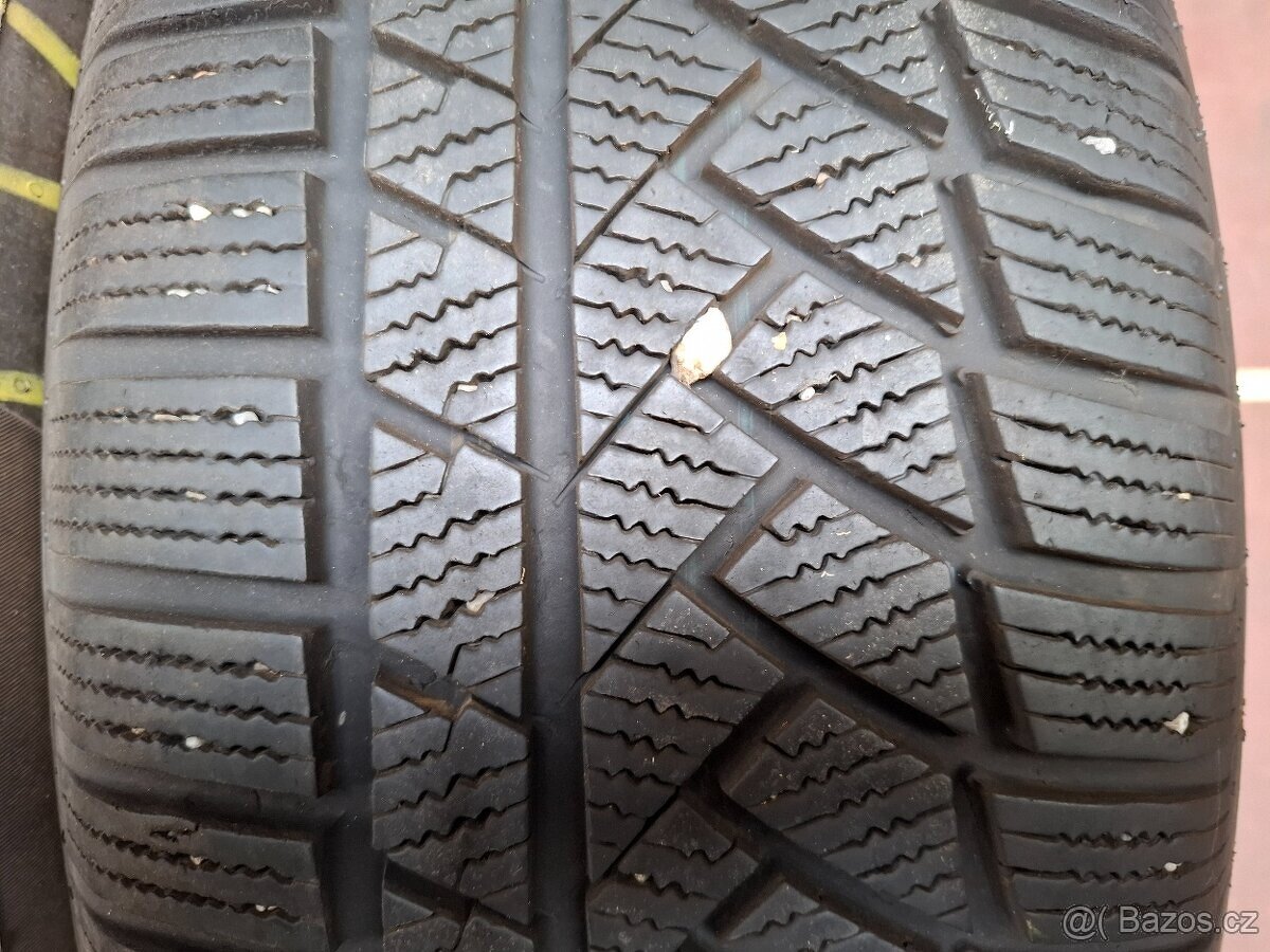 235/60/18 Continental Zimní 7 mm - 5