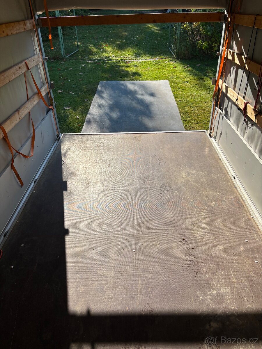 Přívesný vozík brzdený - 5