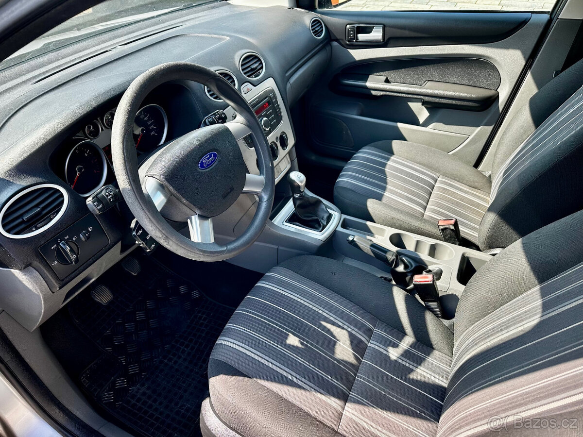 Ford Focus FACELIFT 1.6 16v - 5
