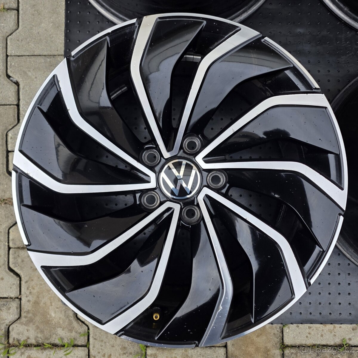 Volkswagen Ventura 5x112 R17 - 5