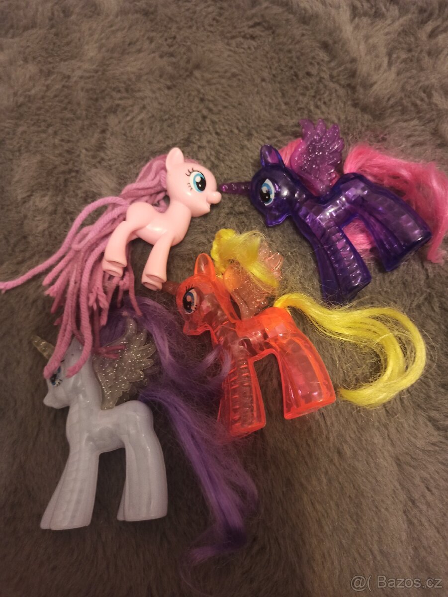 Hráčky, figurky - 5