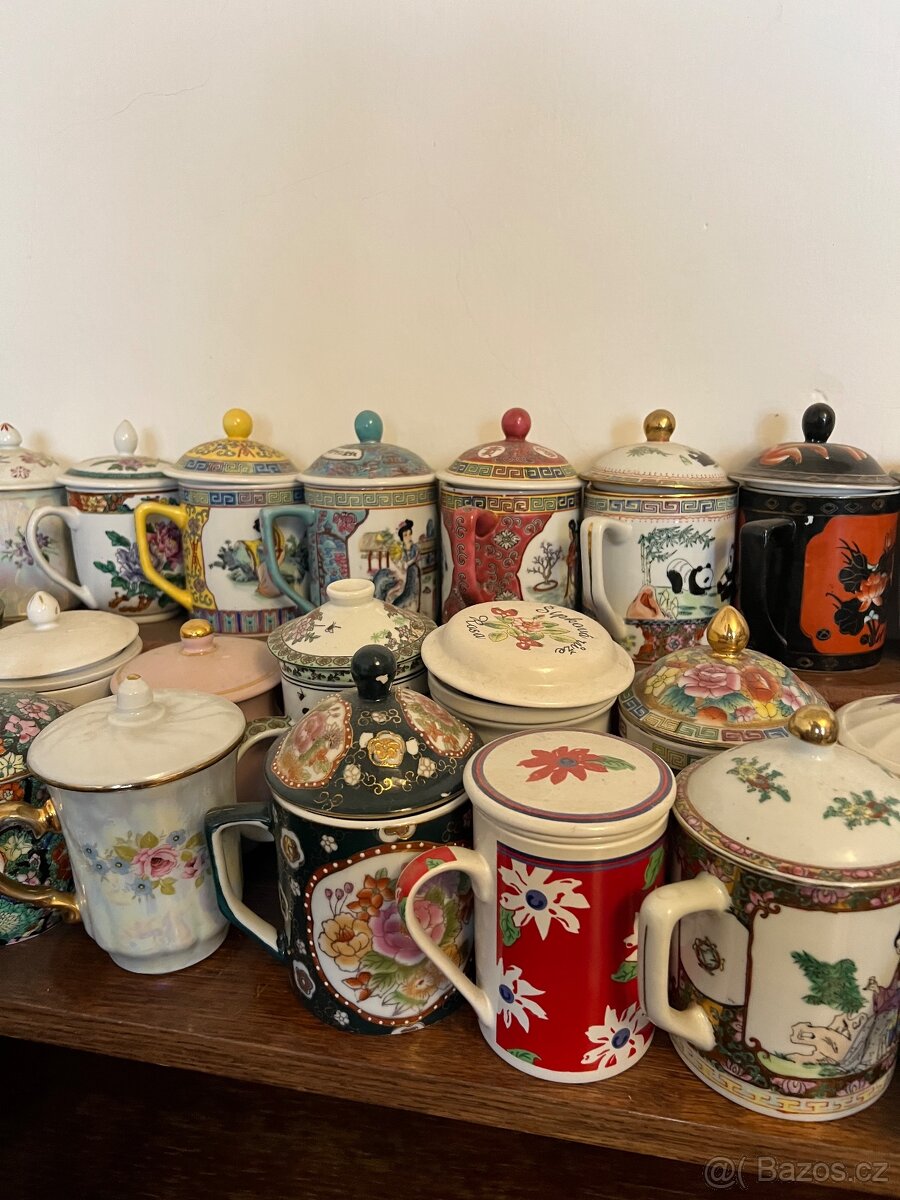 Sbírka porcelánových hrníčků - 5