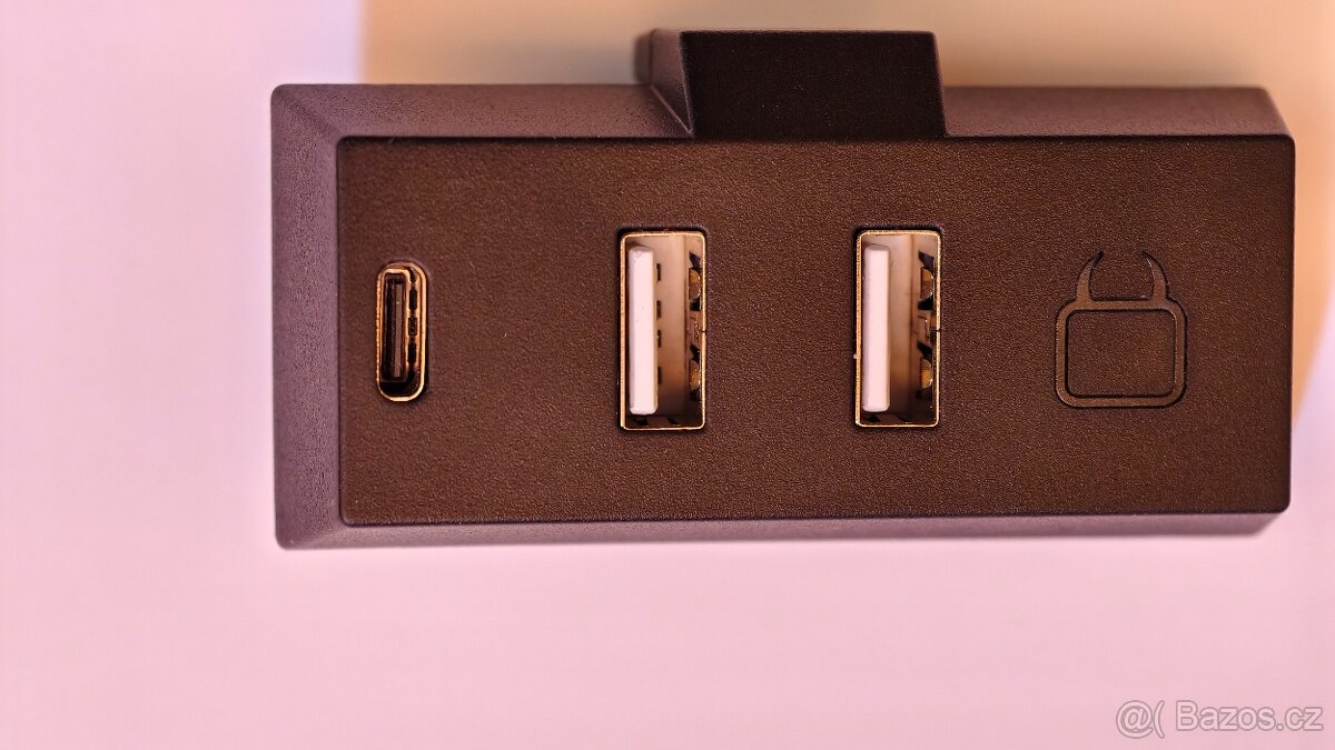 VENOM VS2884 Xbox Series X USB HUB - 5