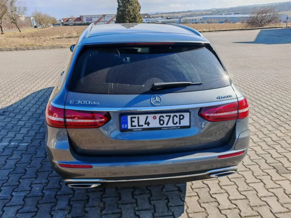 Mercedes-Benz Třídy E, E300de,Panorama,Tažné - 5