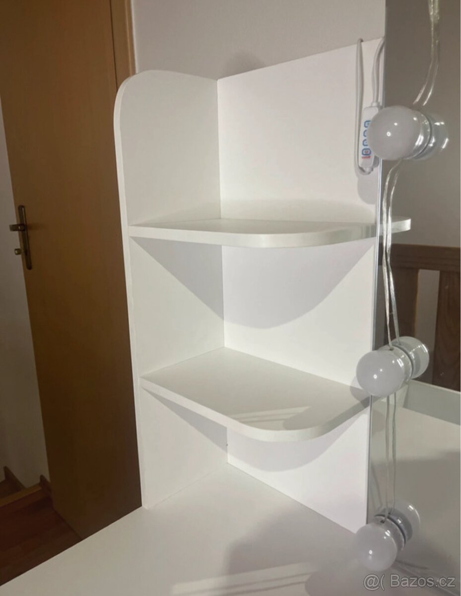 Toaletní stolek - 5