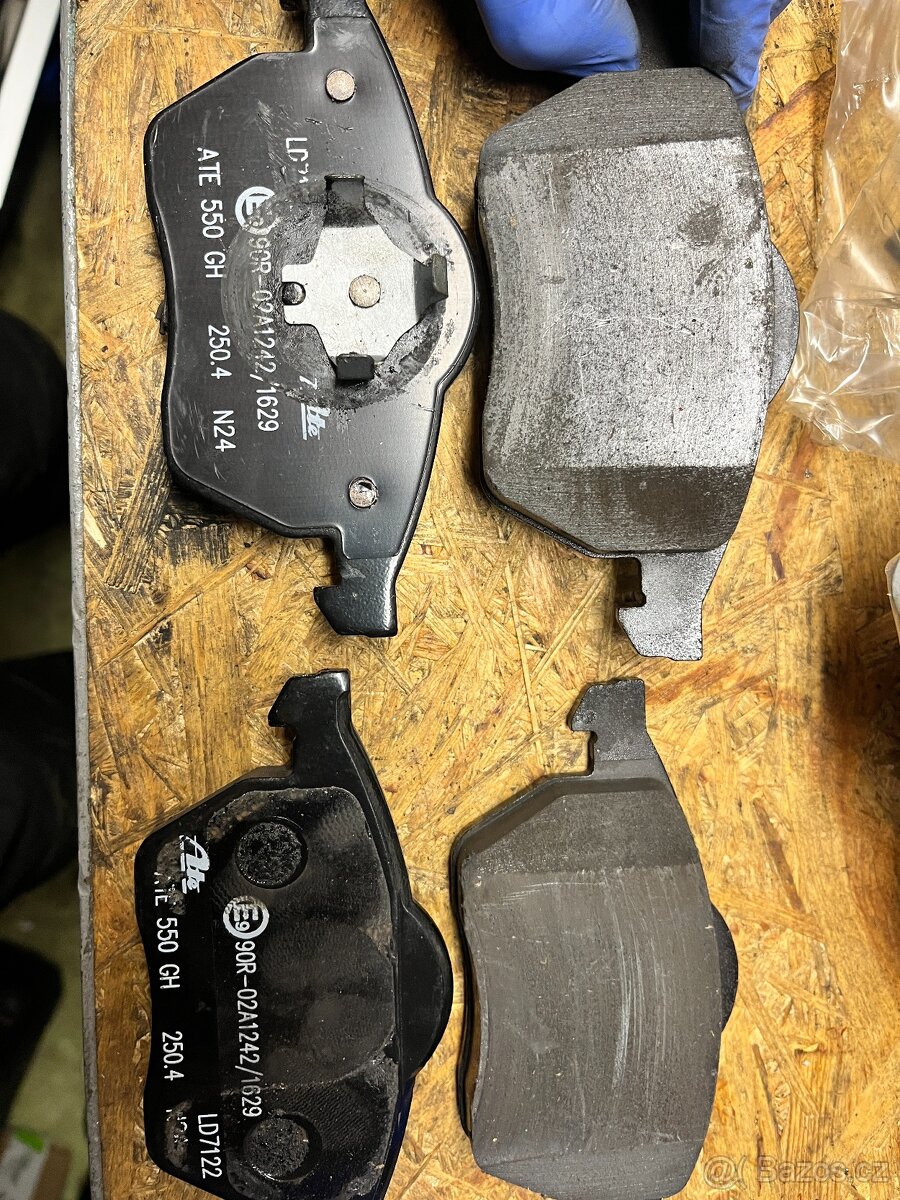 Brzdové destičky ATE 13.0470-7184.2 caramic - 5