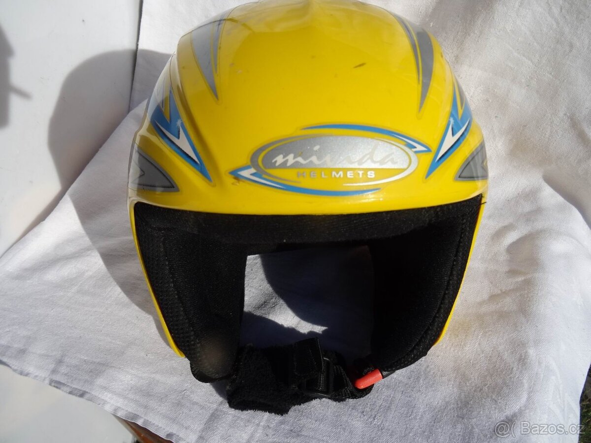 Dětská lyžařská přilba , velikost 48. - 5