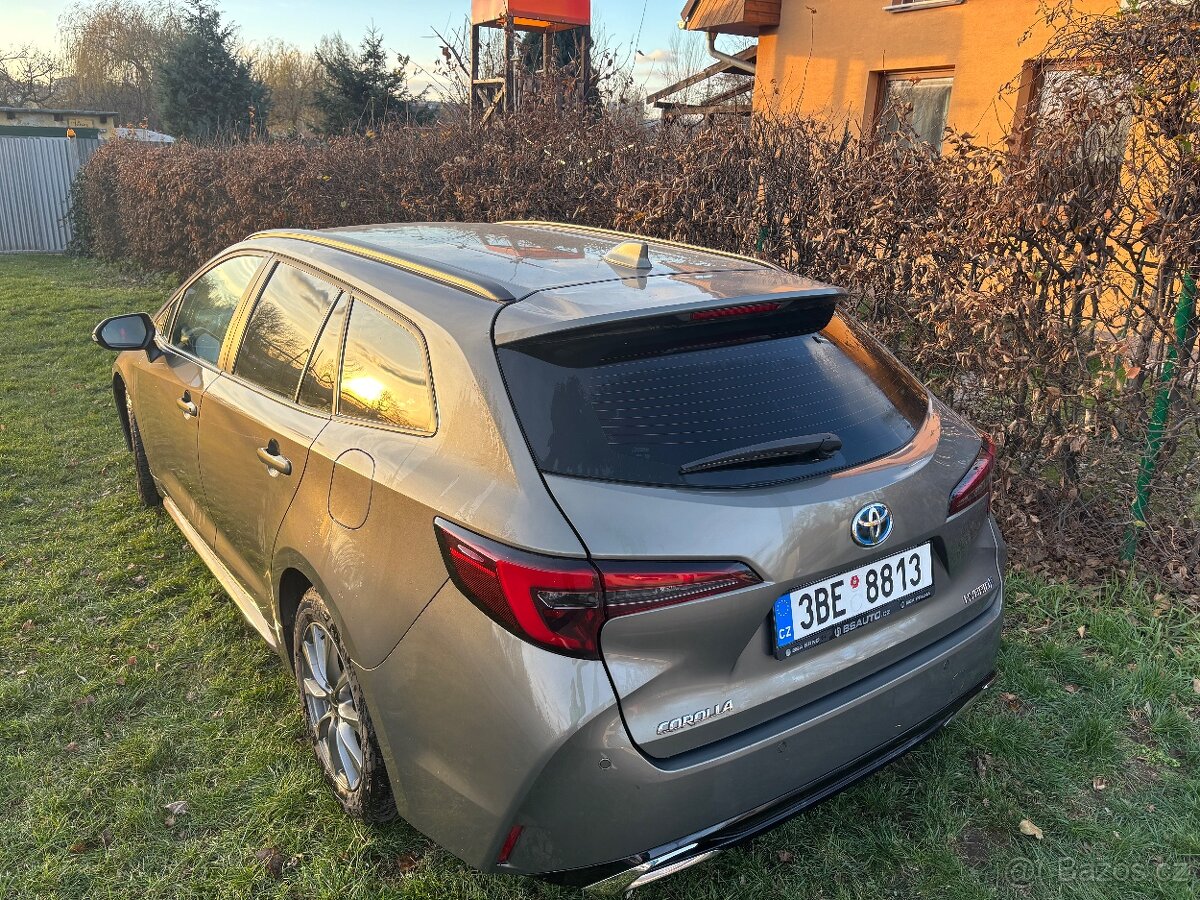 Toyota Corolla TS 1.8 hybrid e-CVT - 5