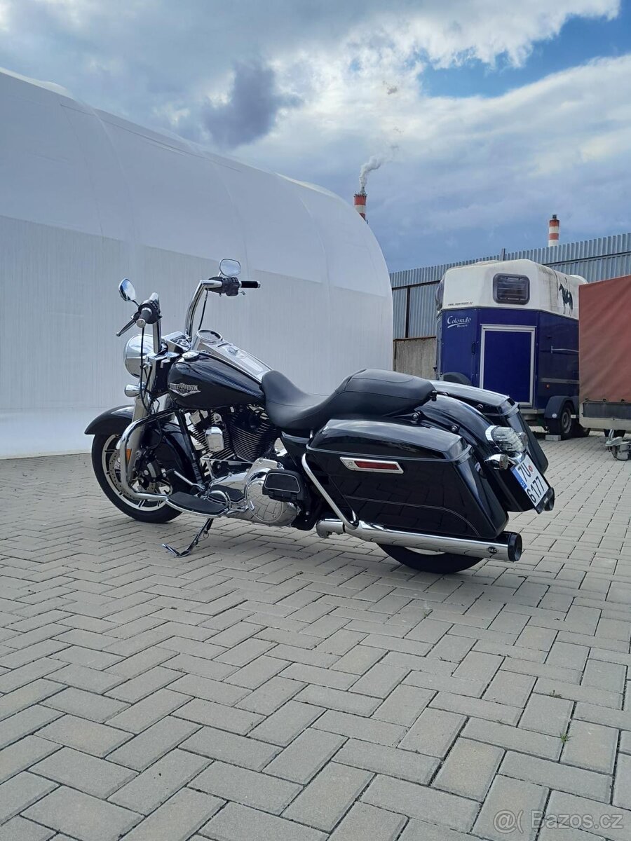 Harley Davidson ROAD KING - 5