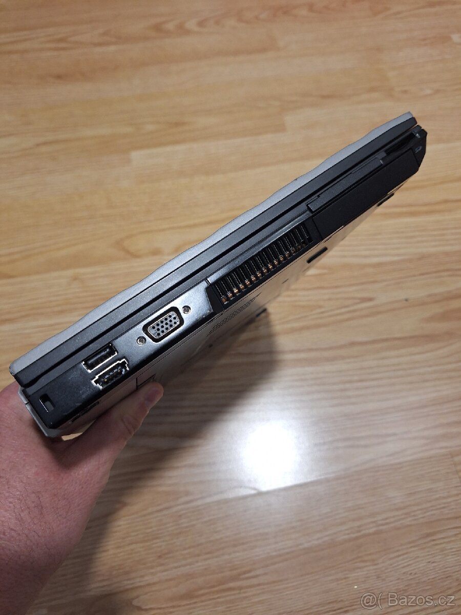 Notebook DELL Precision M4400 - 5