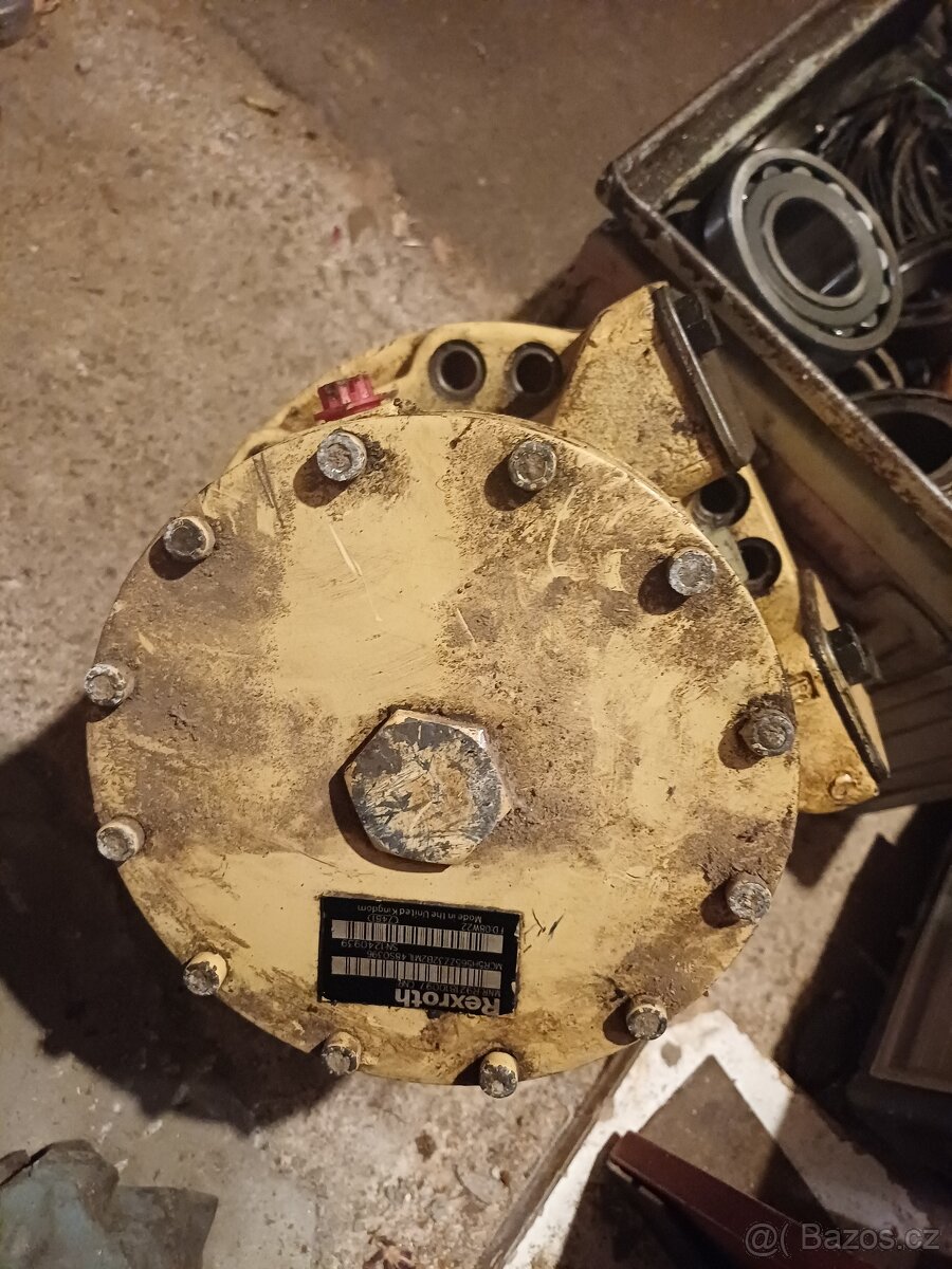 Náhradní díly na UNC - 5