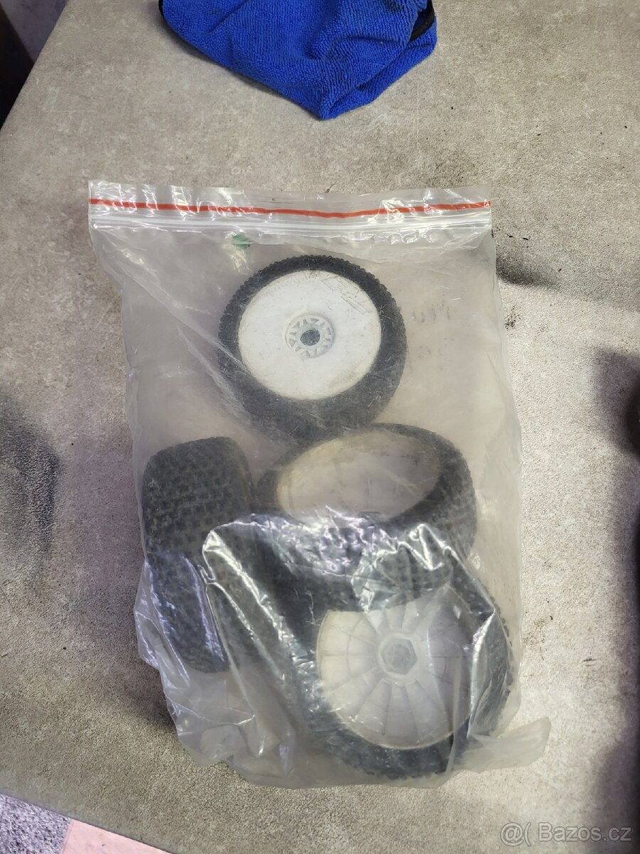 Serpent Srx8 RC buggy - 5