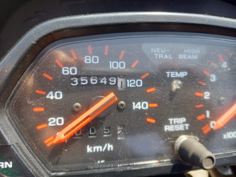 Honda NX 250 Dominátor