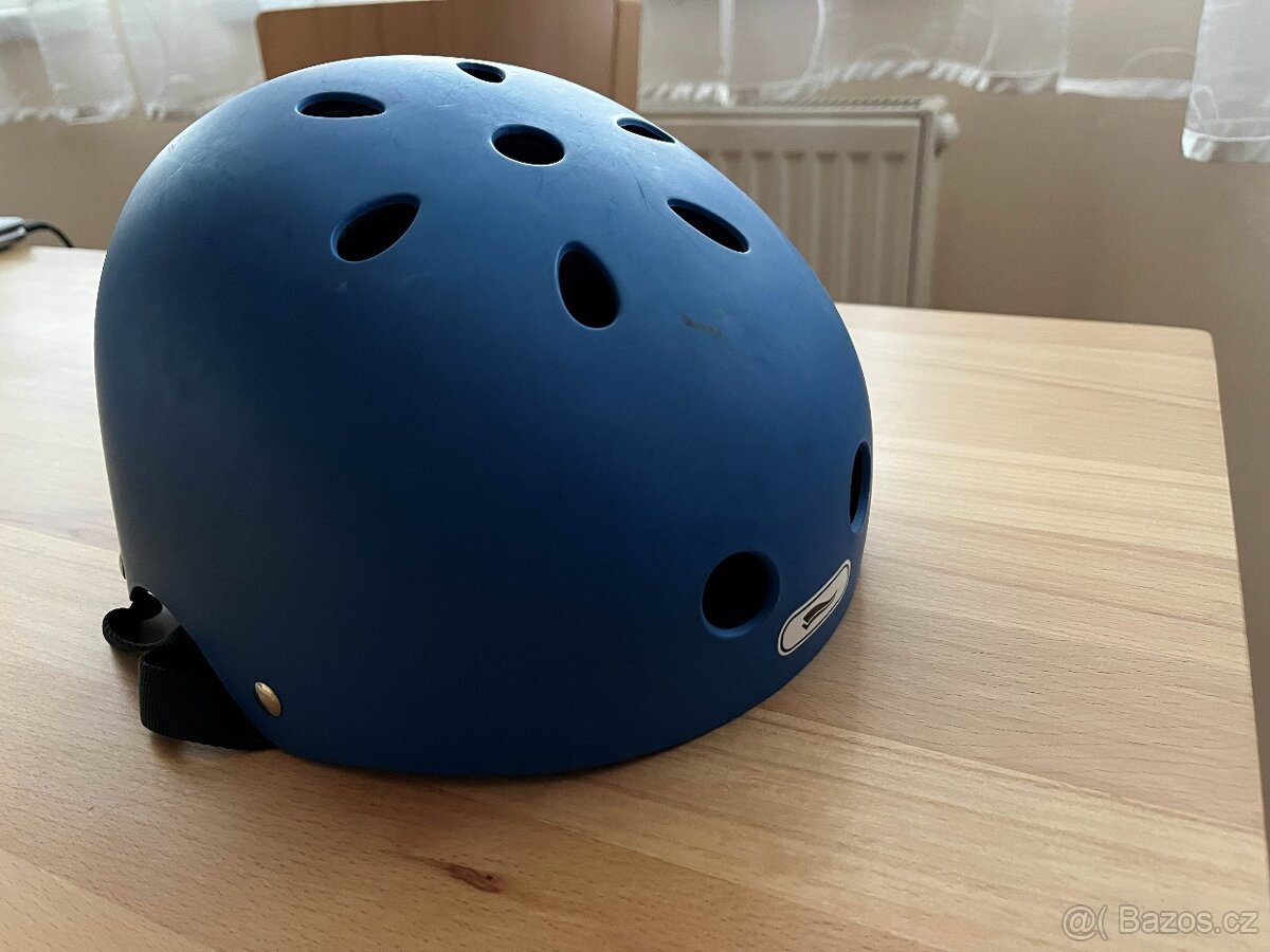 Prodám kvalitní dětské přilby/přilba . - 5