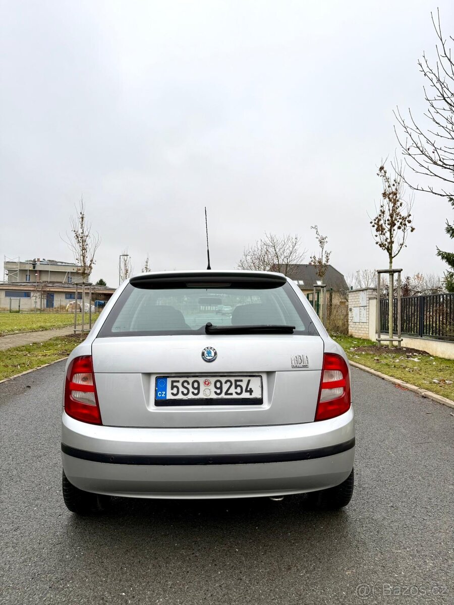 Škoda Fabia 1.4 klimatizace, parkovací senzory - 5