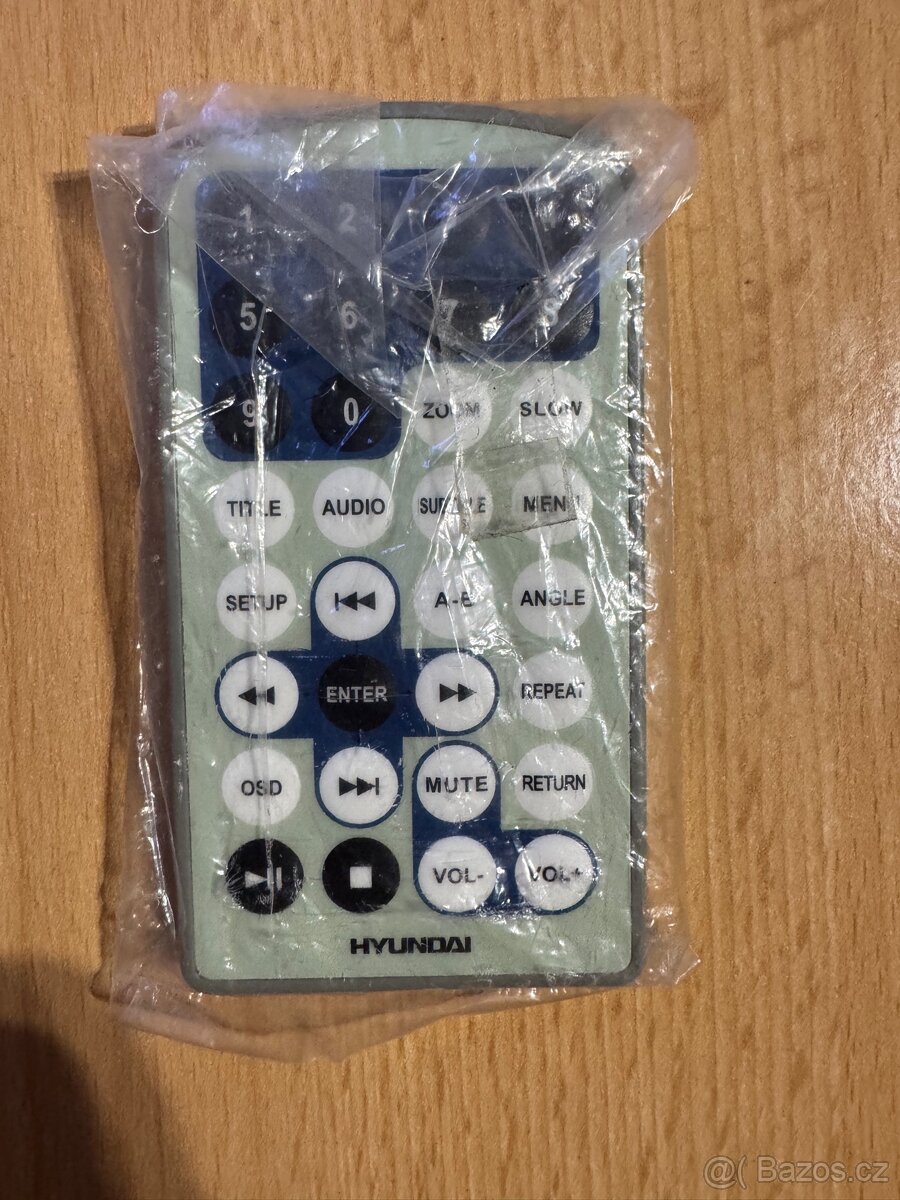 DVD přehrávač Hyundai PDP 721 + příslušenství - 5