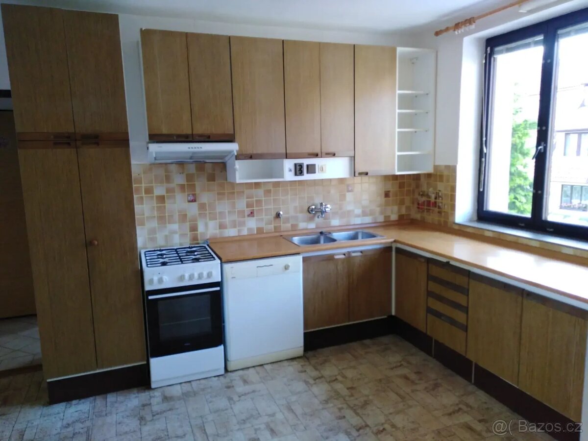 Pronájem bytu 2+1 80 m² - 5