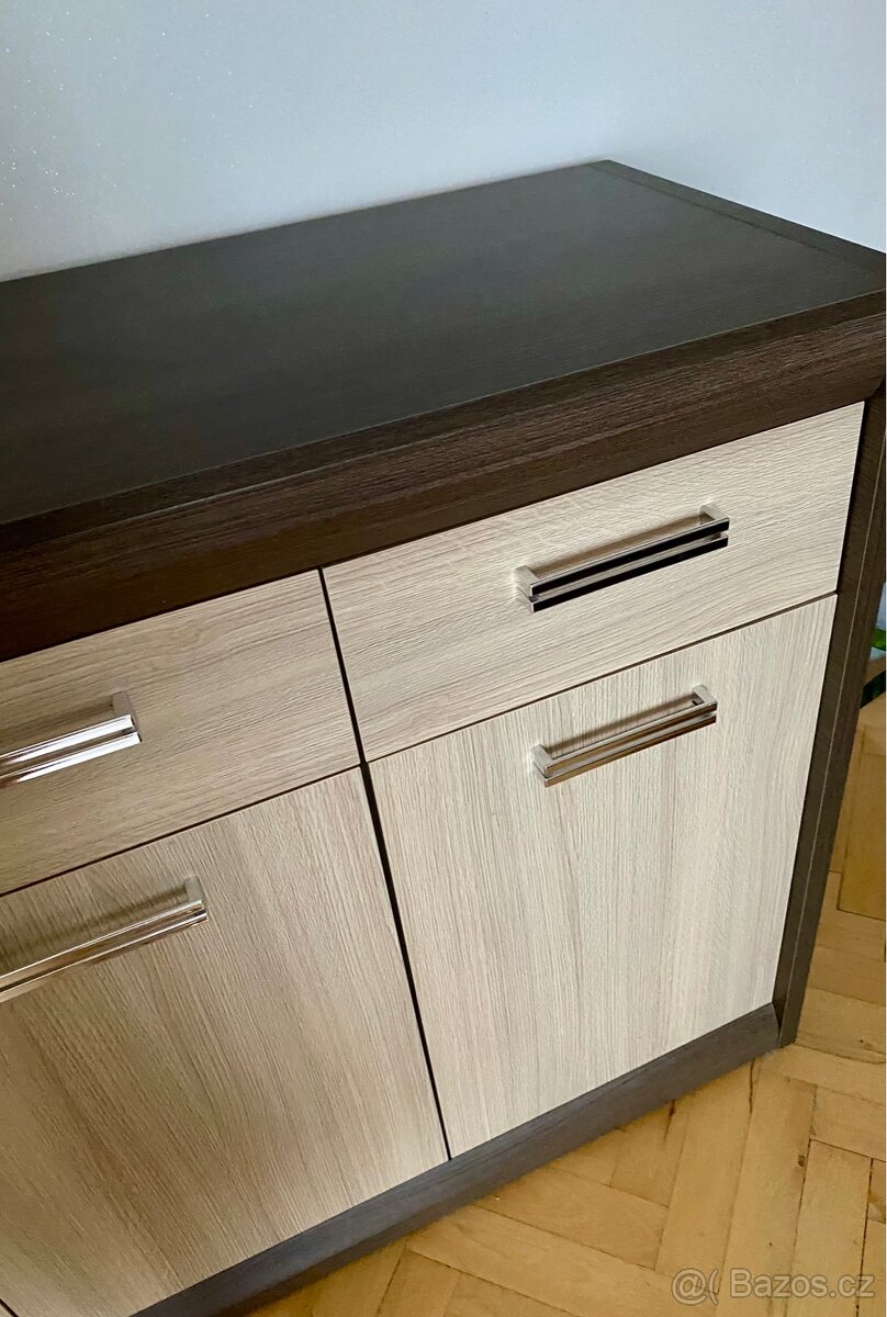 Nabytek za 5000 komplet - 5