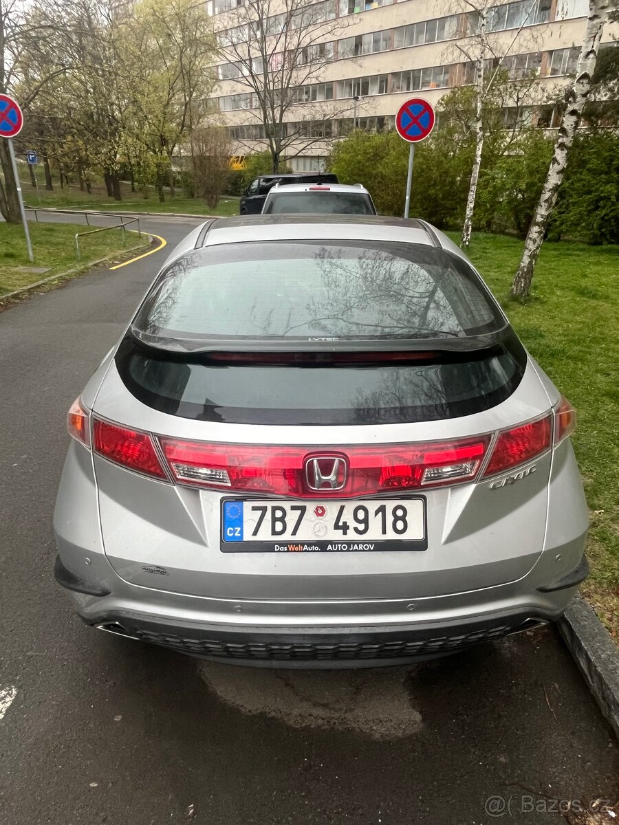 Honda Civic 1.8 i-VTEC (2006) – Nová STK do 2028 - 5
