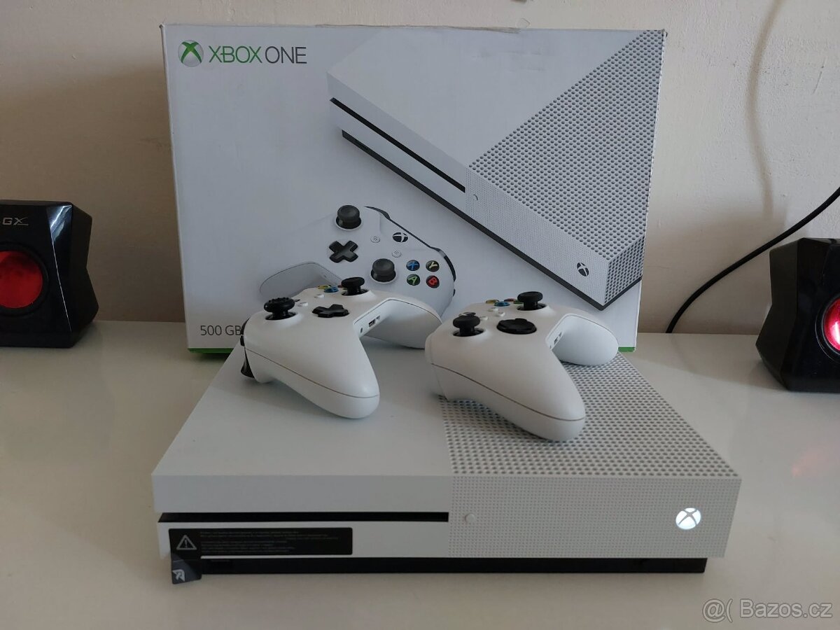 Xbox One S 500GB--2 ovladace-- - 5