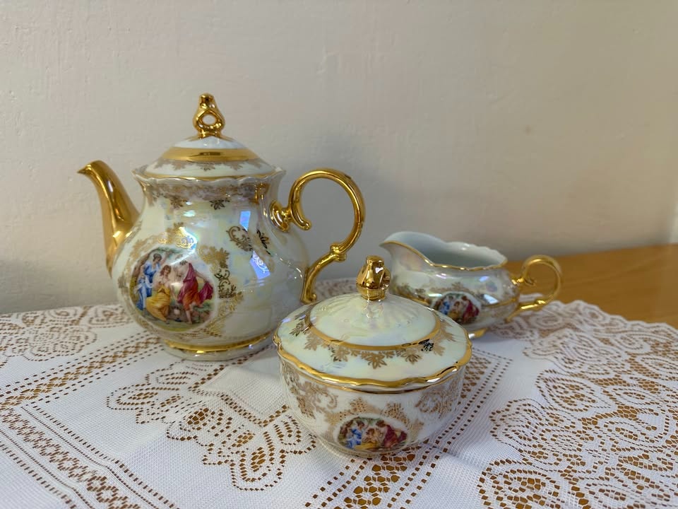 Kávový/čajový set 15ks,TŘI GRÁCIE,zlatá/perleťová, nepoužité - 5