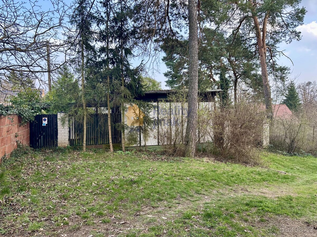 Prodej stavebního pozemku v Rozdrojovicích, 536 m2, Brno - 5