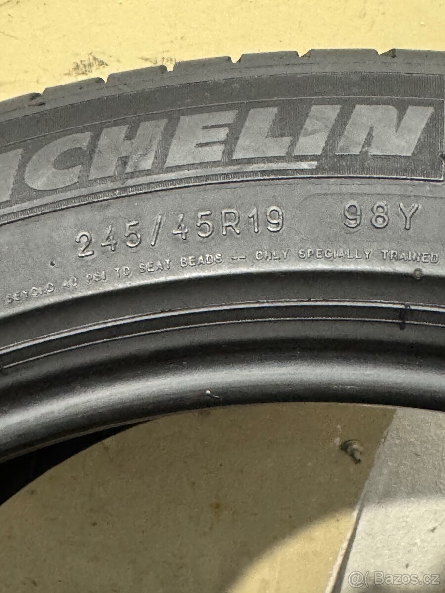 Letní pneu 245/45/19 Michelin Primacy 3 - 5
