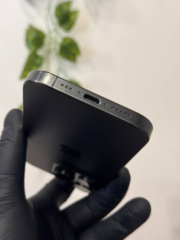 iPhone 15 Pro 256GB černý - 5