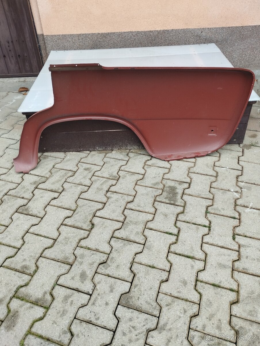 Prodám blatníky Lada - 5