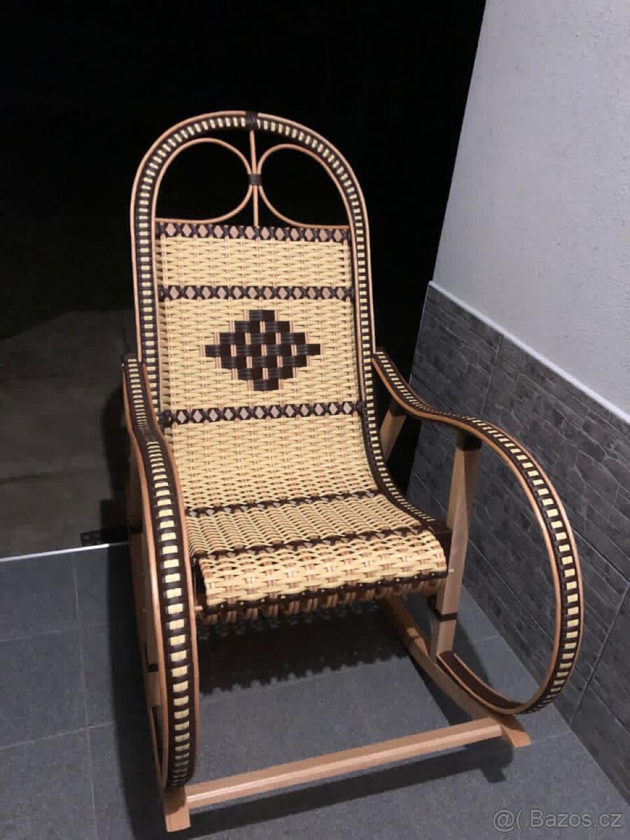 Houpací proutěné křeslo - 5