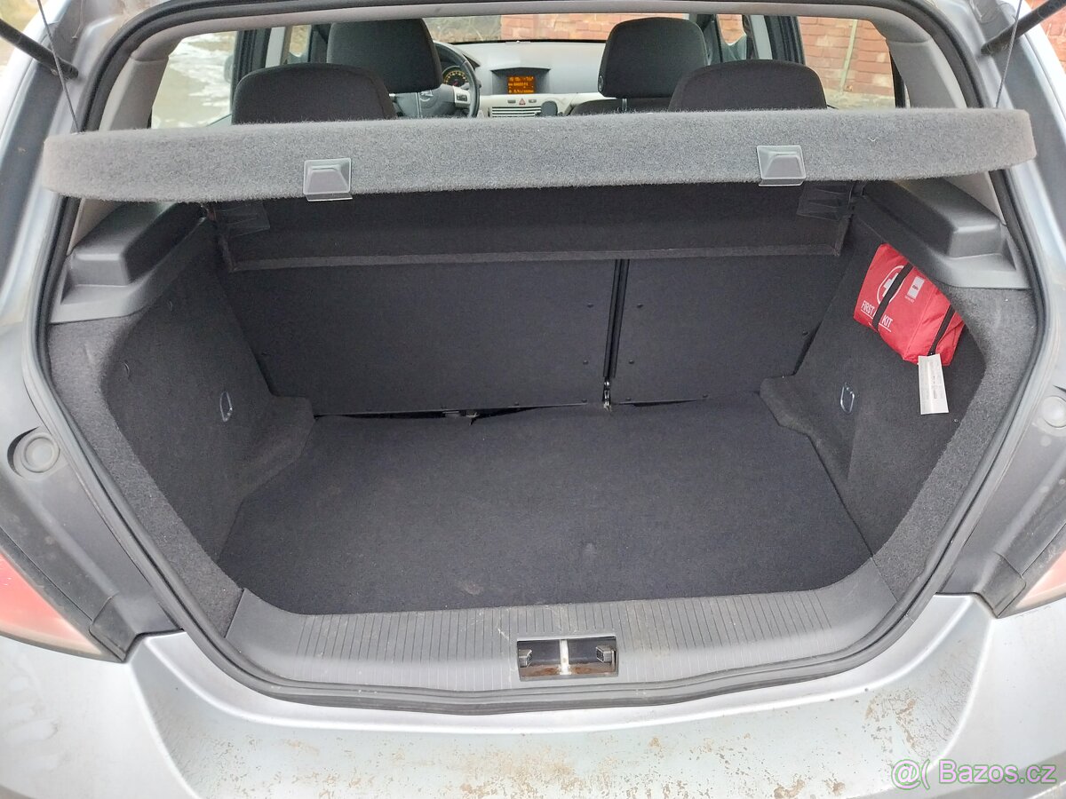 Opel Astra H - 5
