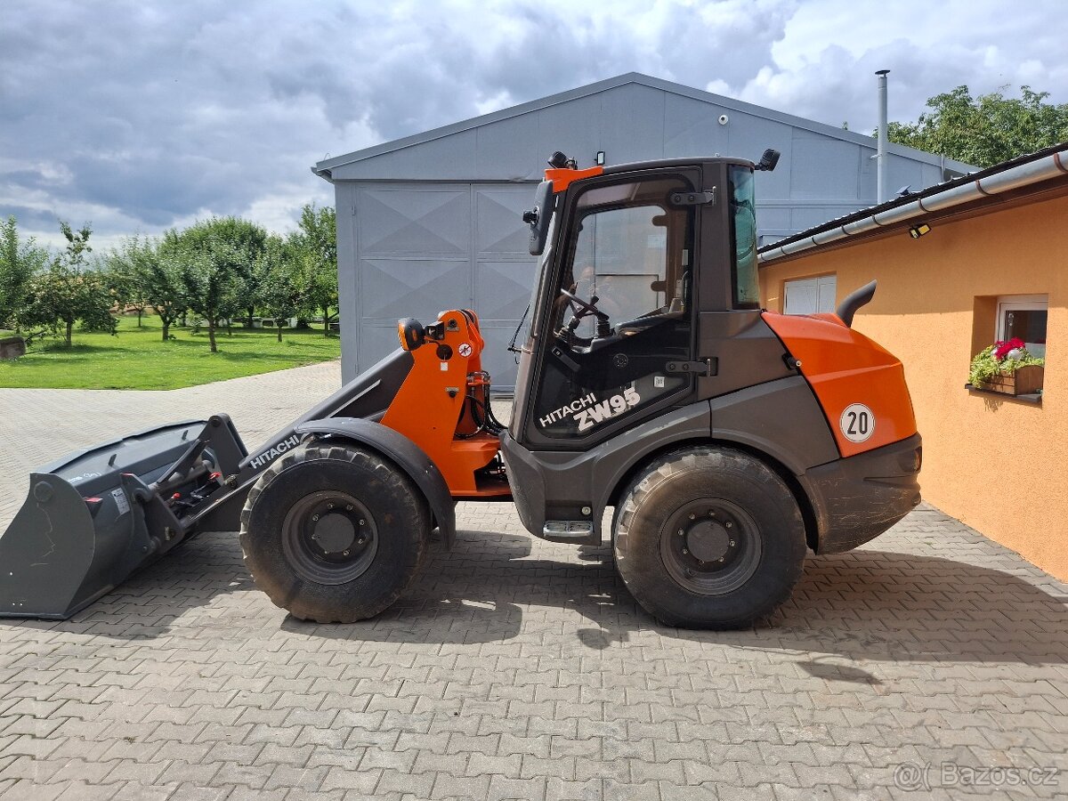 Prodám-nakládac-Hitachi-ZW95-6V - 5