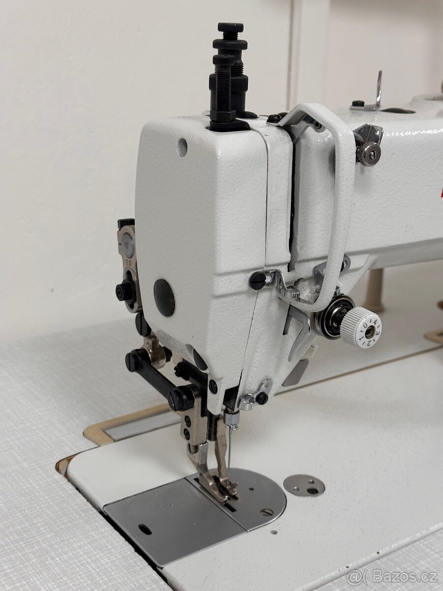 Prodám průmyslový šicí stroj BAOYU BML-0303-D1 - 5